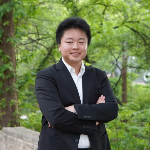 Andrew Wei Headshot