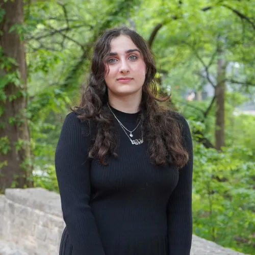 Gina Disi Headshot